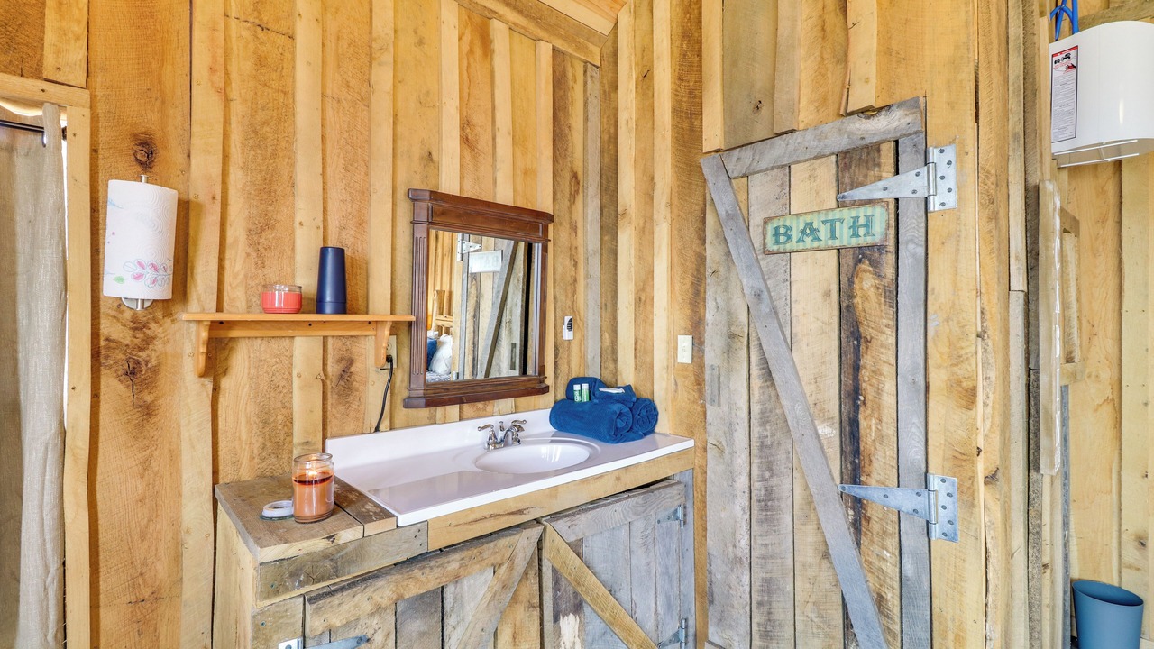 Photo of Bathroom in Mountain View