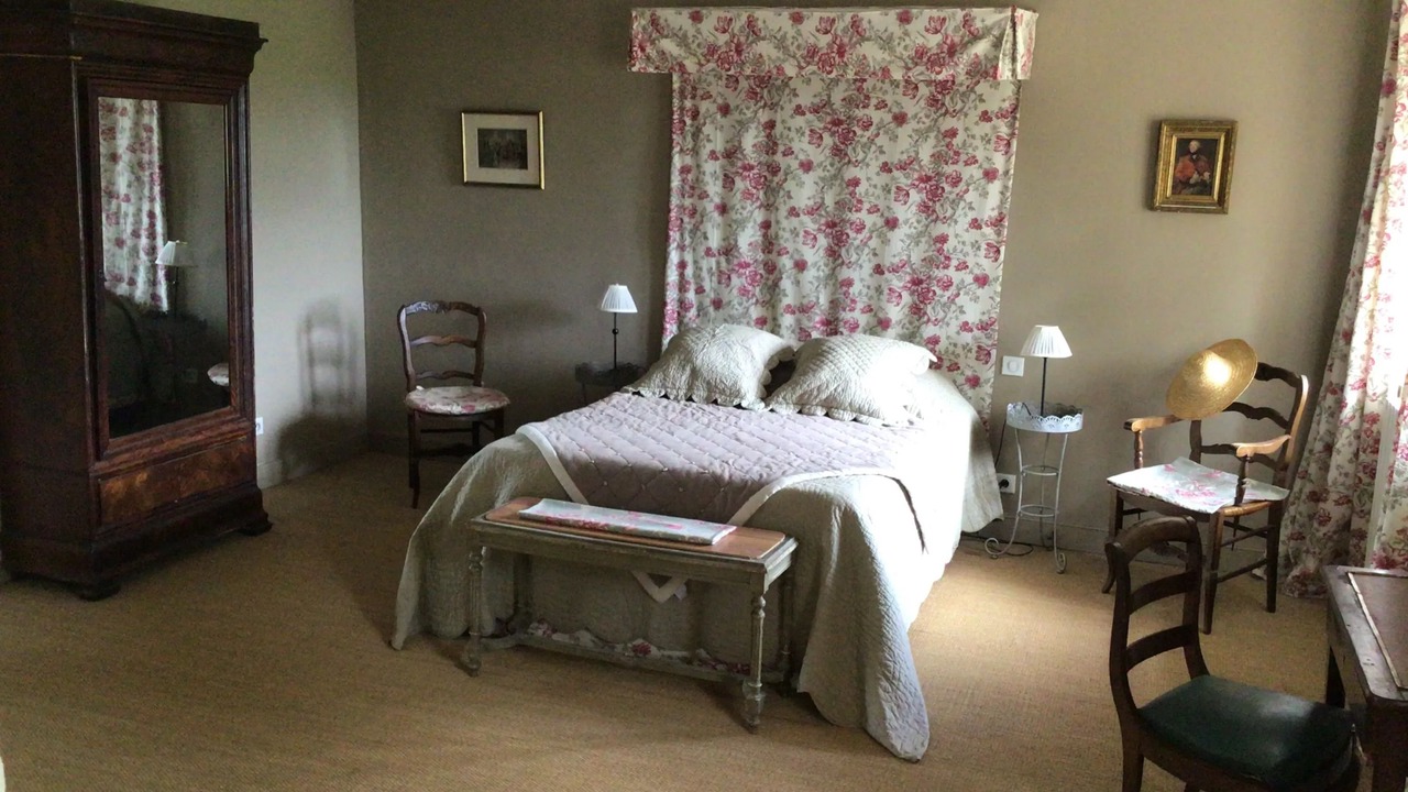 Photo of Bedroom in Salies