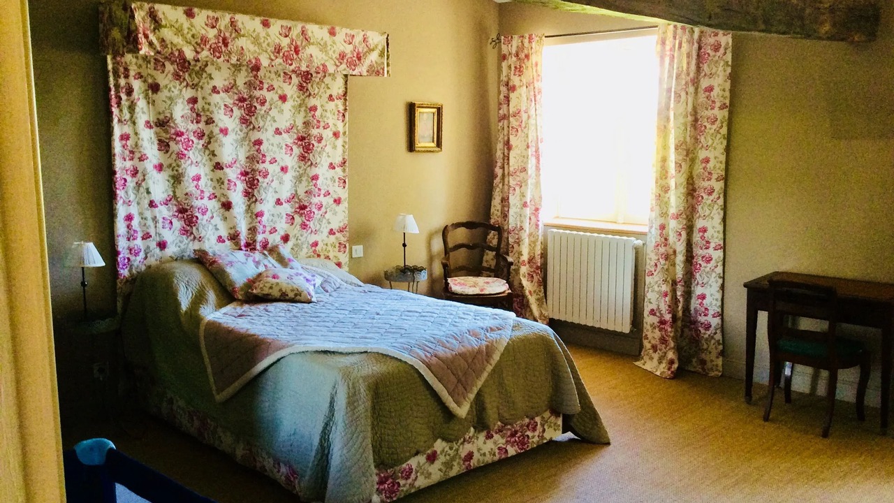 Photo of Bedroom in Salies