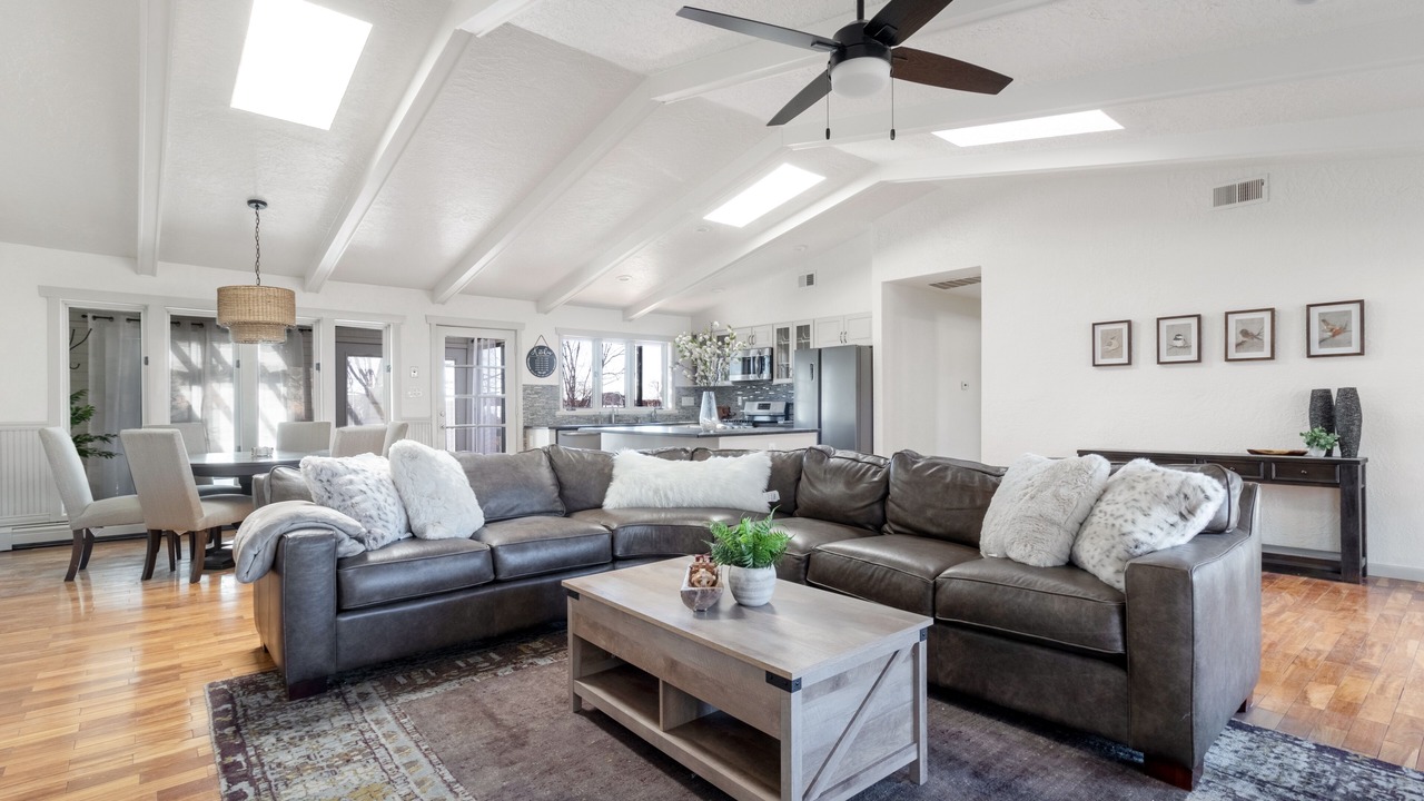 Photo of Livingroom in North Albuquerque Acres