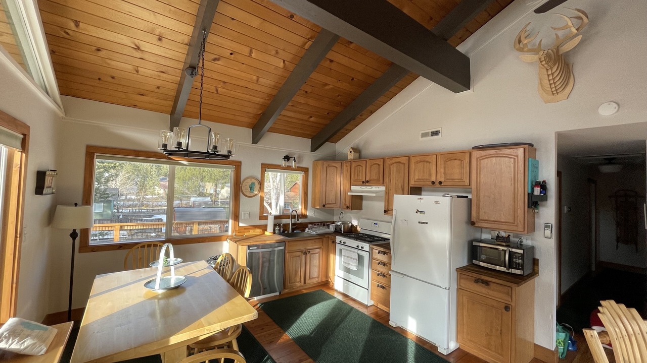 Photo of Kitchen in Pioneer Trail
