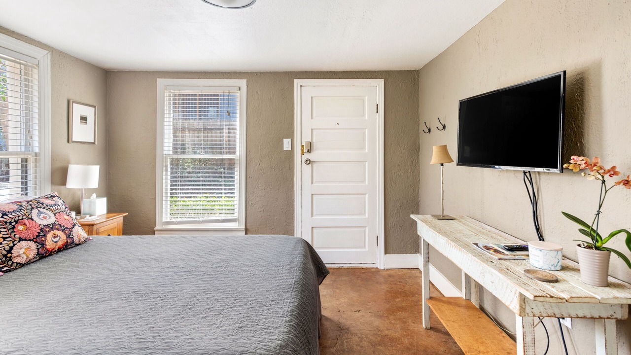 Photo of Bedroom in Zilker