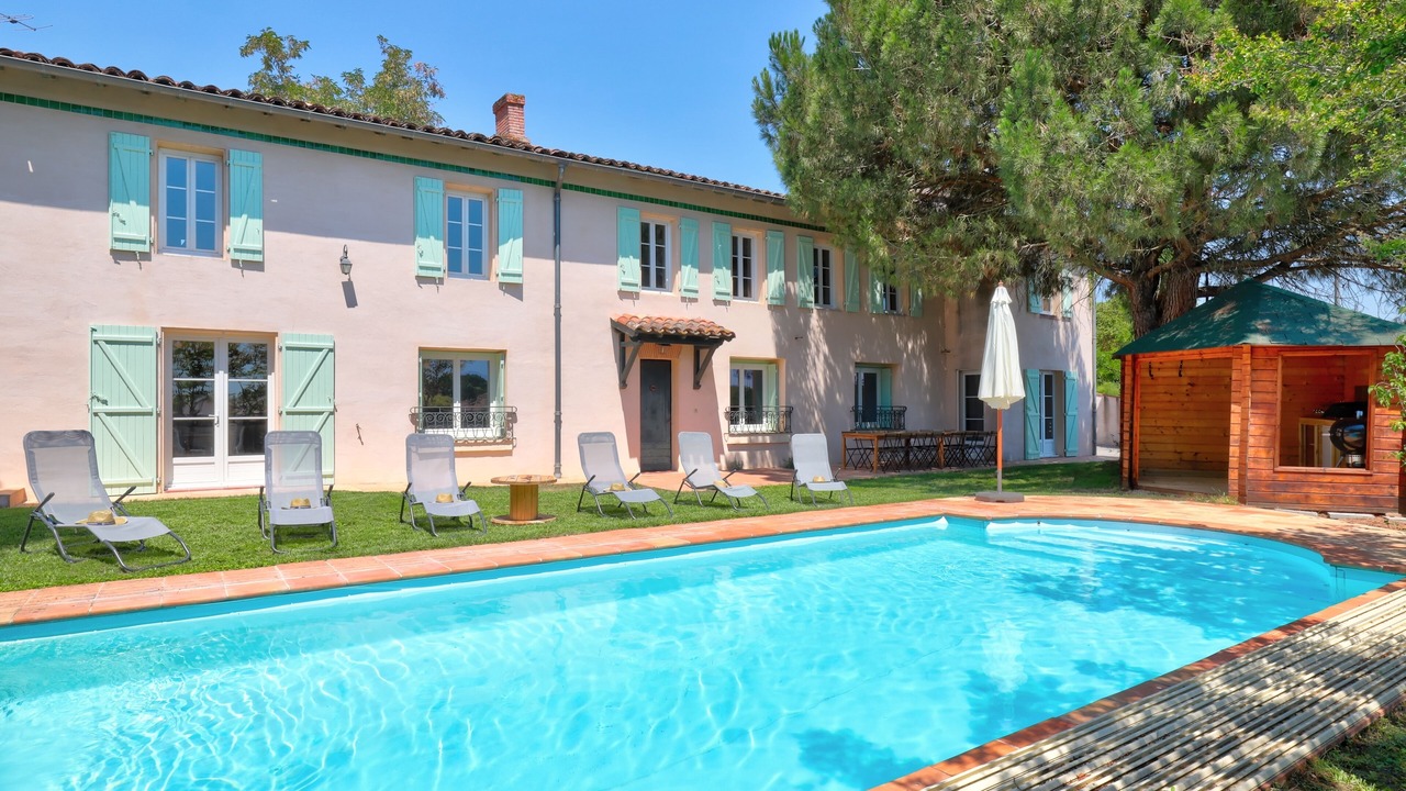 Photo of Outdoor in Ambres