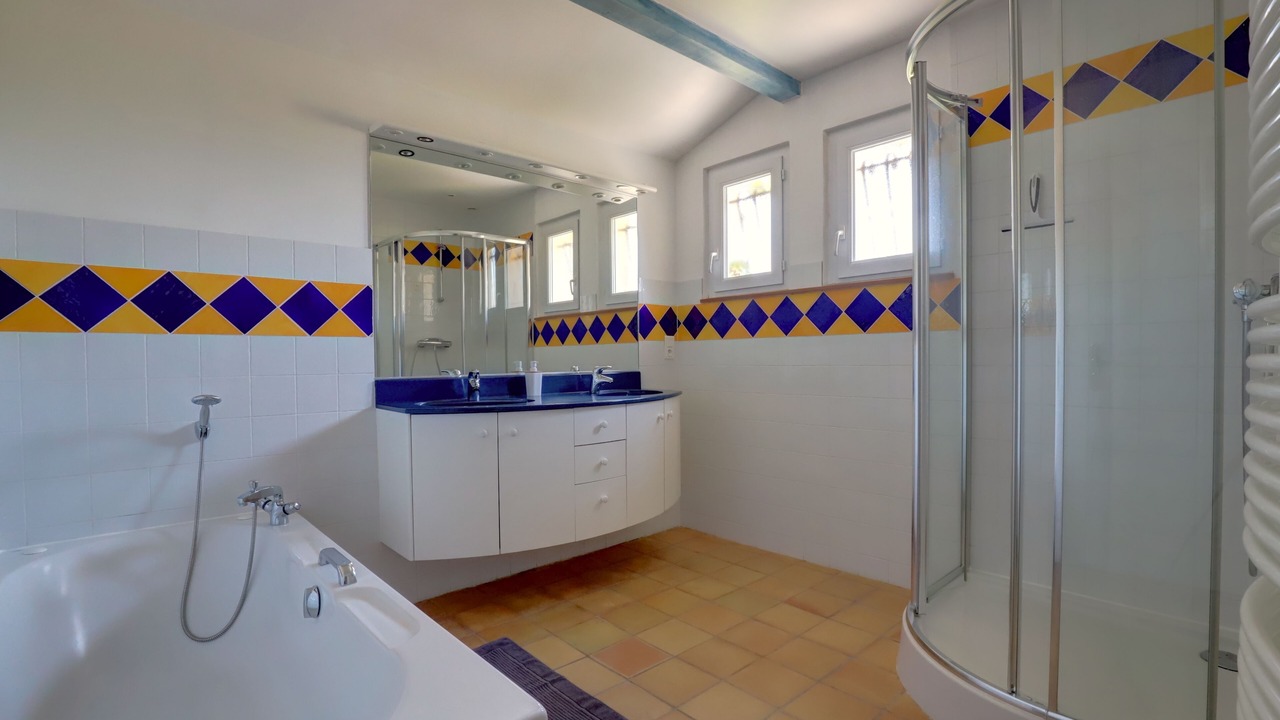 Photo of Bathroom in Ambres