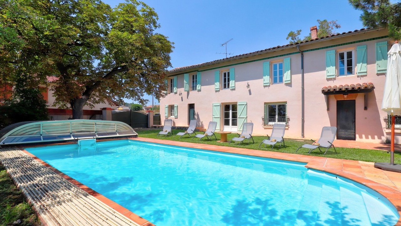 Photo of Outdoor in Ambres