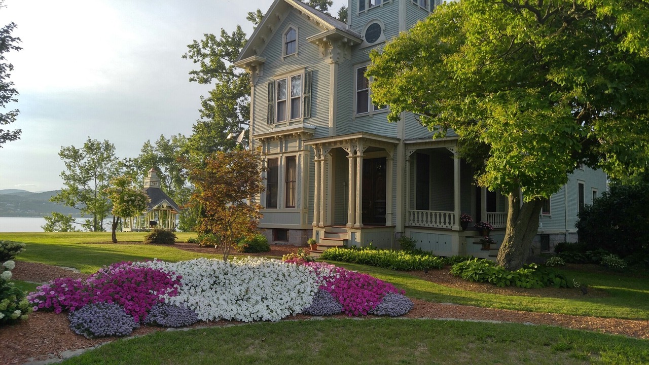 Photo of Outdoor in Moriah Center