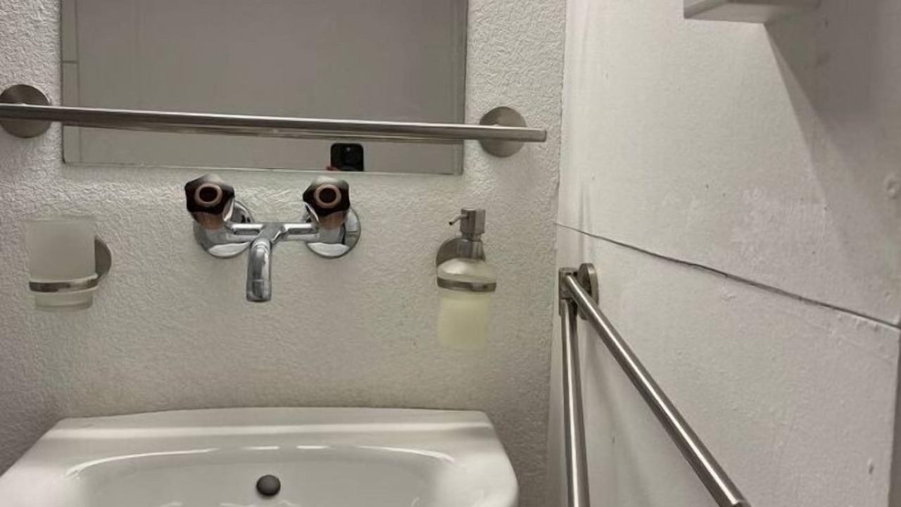 Photo of Bathroom in Gsteigwiler