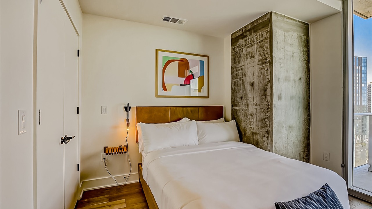 Photo of Bedroom in Rainey Street Historic District