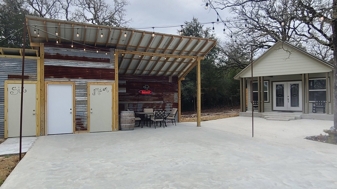 Photo of Outdoor in Lee County
