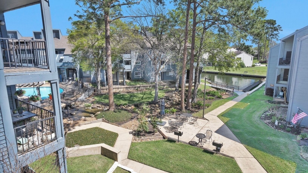 Photo of Outdoor in Walden on Lake Conroe