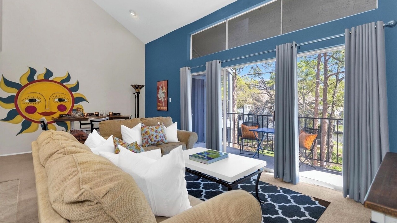 Photo of Livingroom in Walden on Lake Conroe