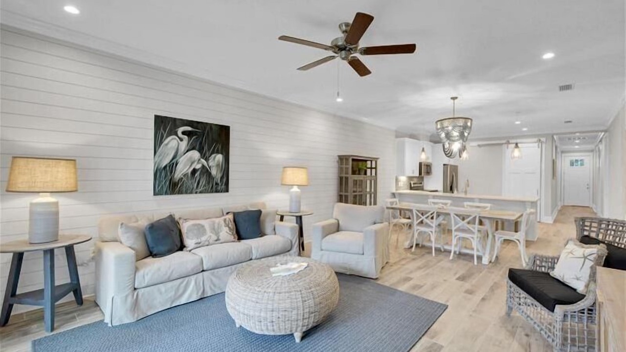 Photo of Livingroom in Jekyll Island