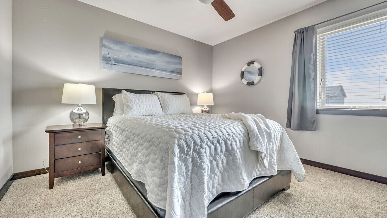 Photo of Bedroom in Spirit Lake
