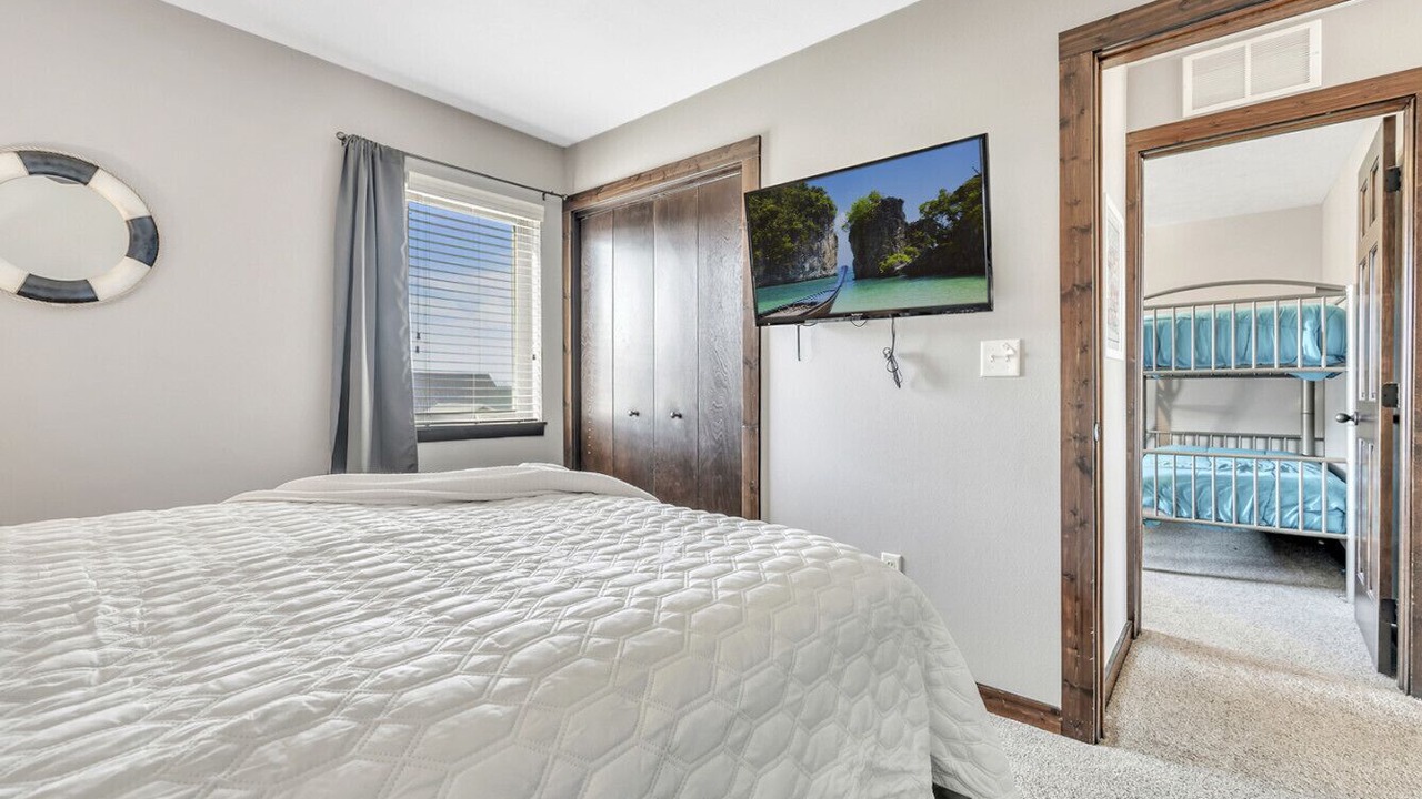Photo of Bedroom in Spirit Lake
