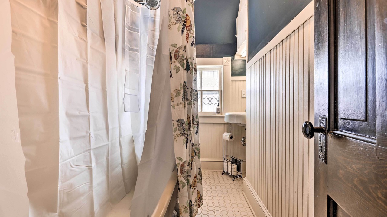 Photo of Bathroom in Lawrence