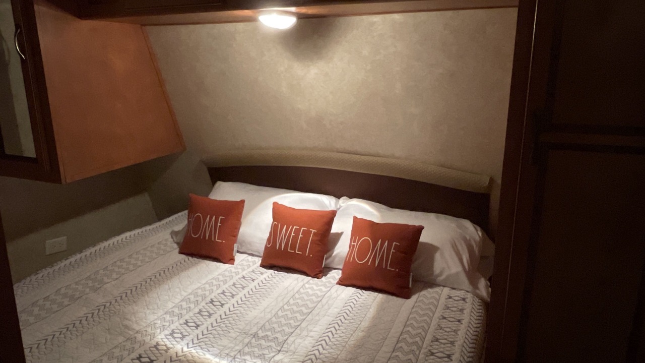 Photo of Bedroom in Circle D-KC Estates