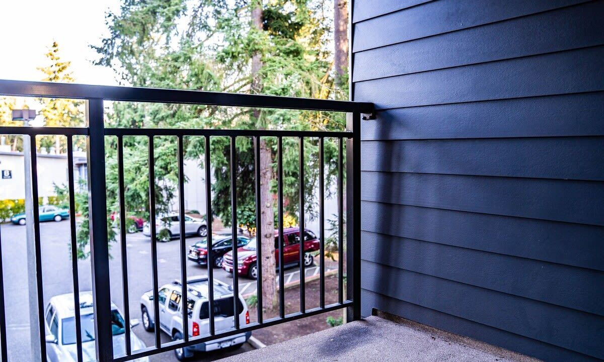 Photo of Patio Balcony in Bridle Trails