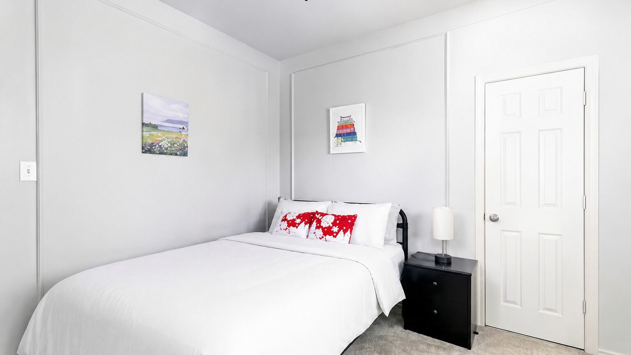 Photo of Bedroom in Southwest Carrollton