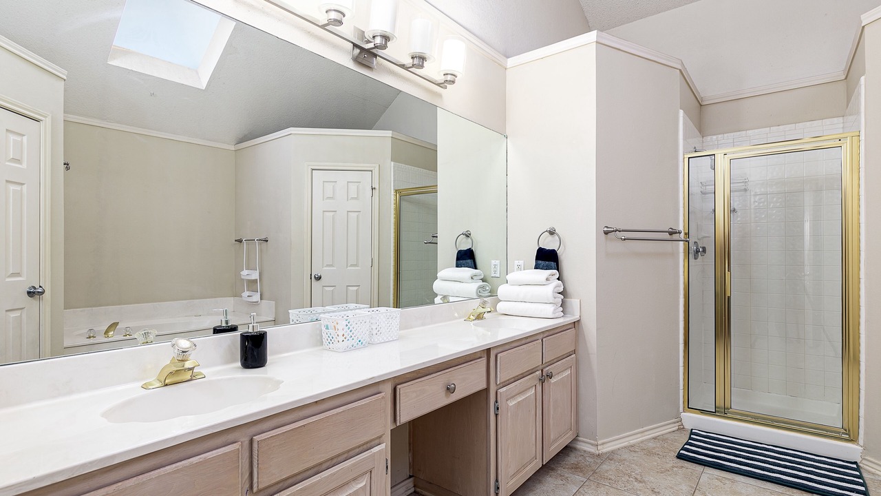 Photo of Bathroom in Southwest Carrollton