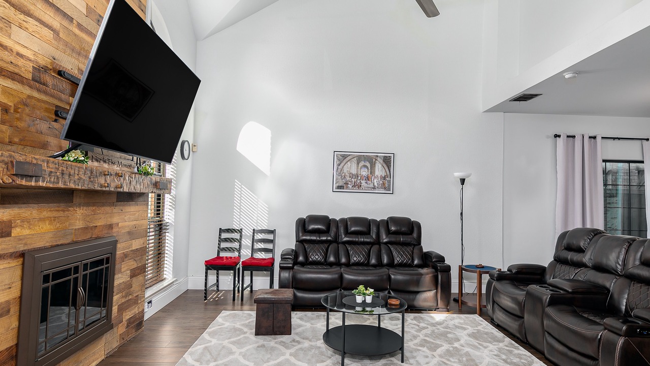 Photo of Livingroom in Southwest Carrollton