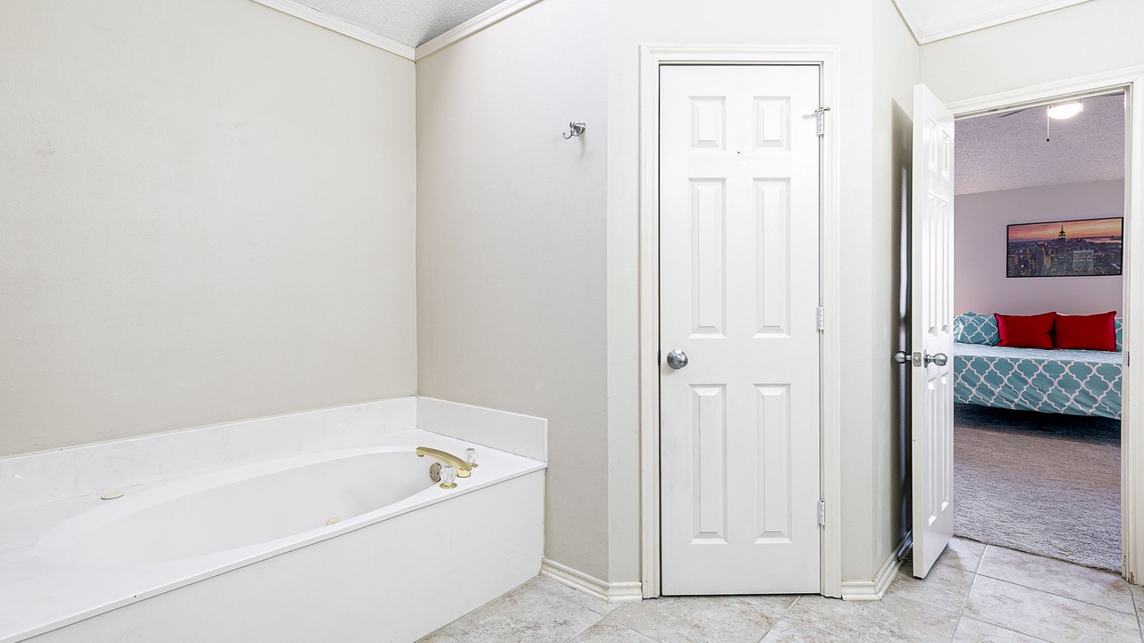 Photo of Bathroom in Southwest Carrollton