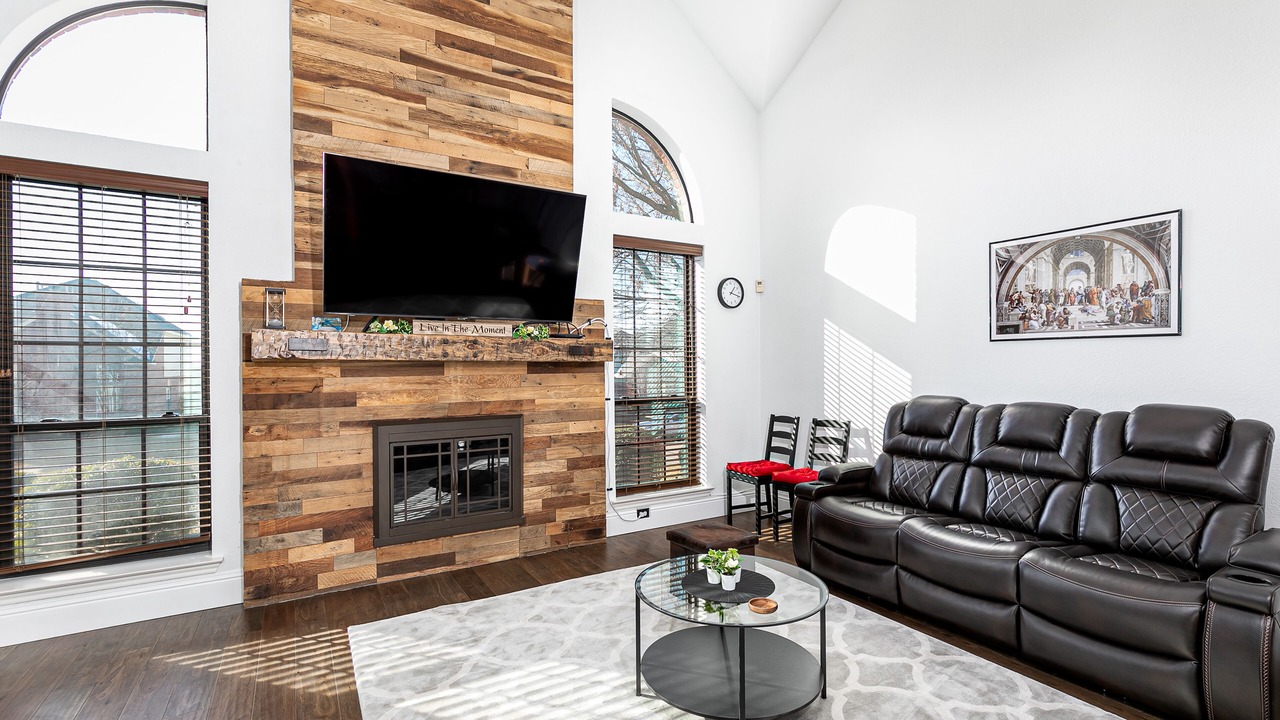 Photo of Livingroom in Southwest Carrollton
