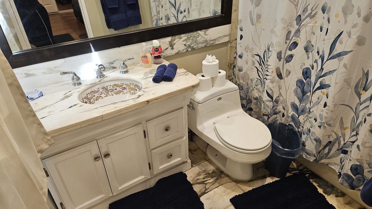 Photo of Bathroom in West Hollywood