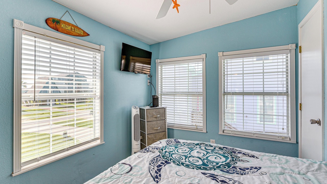 Photo of Bedroom in Surfside Beach