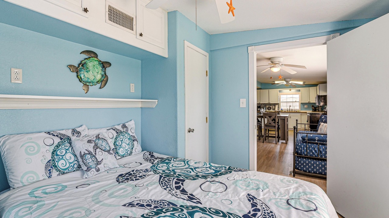 Photo of Bedroom in Surfside Beach