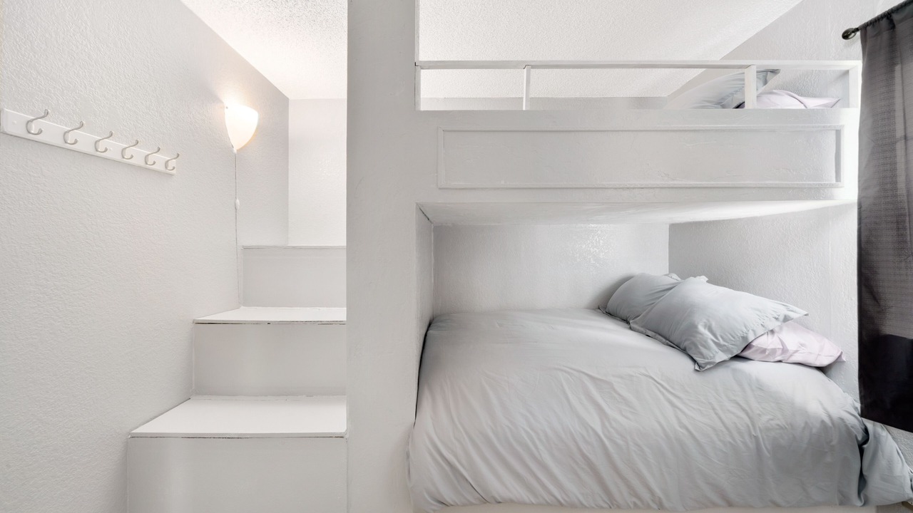 Photo of Bedroom in Southwestern Sacramento