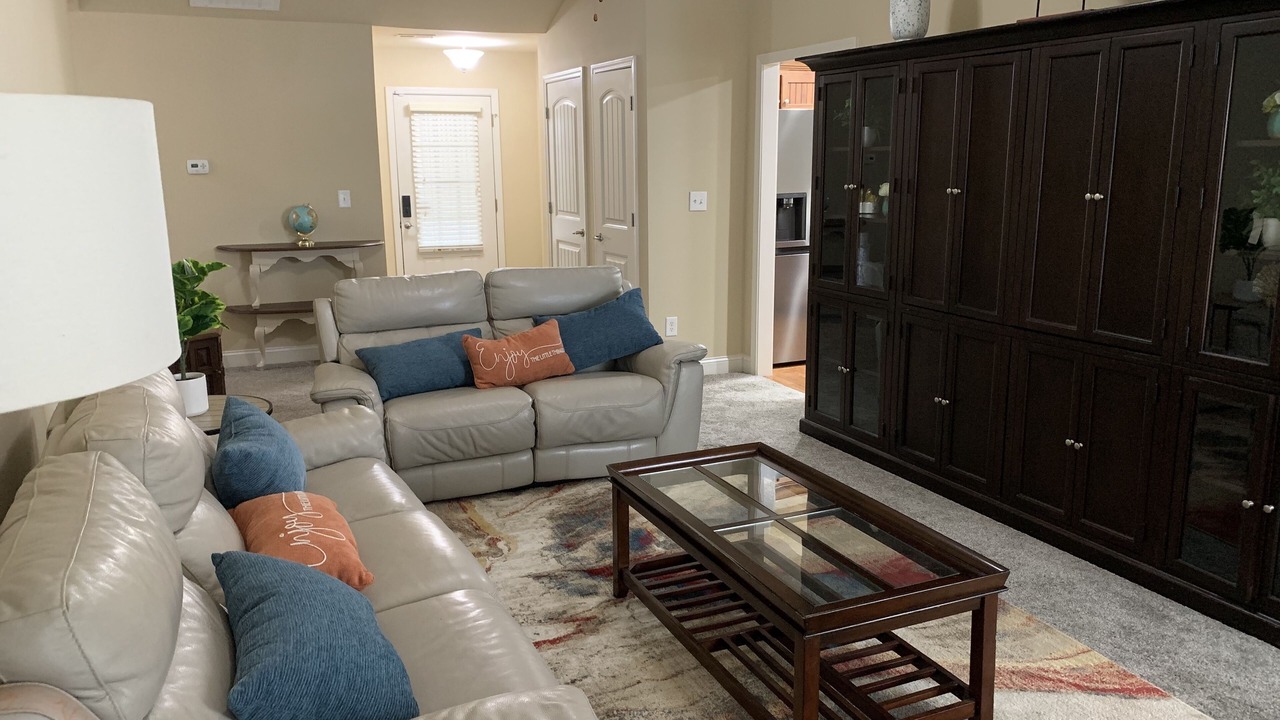 Photo of Livingroom in Lawrenceville