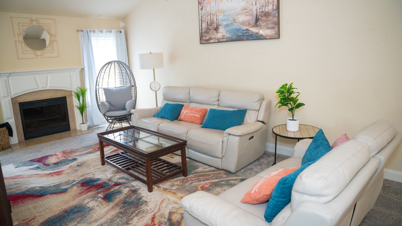 Photo of Livingroom in Lawrenceville