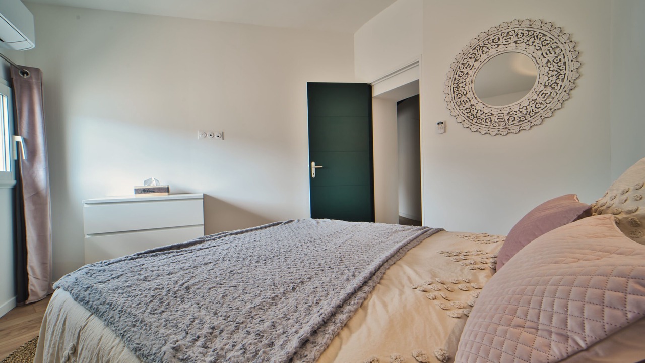 Photo of Bedroom in Saintes-Maries-de-la-Mer