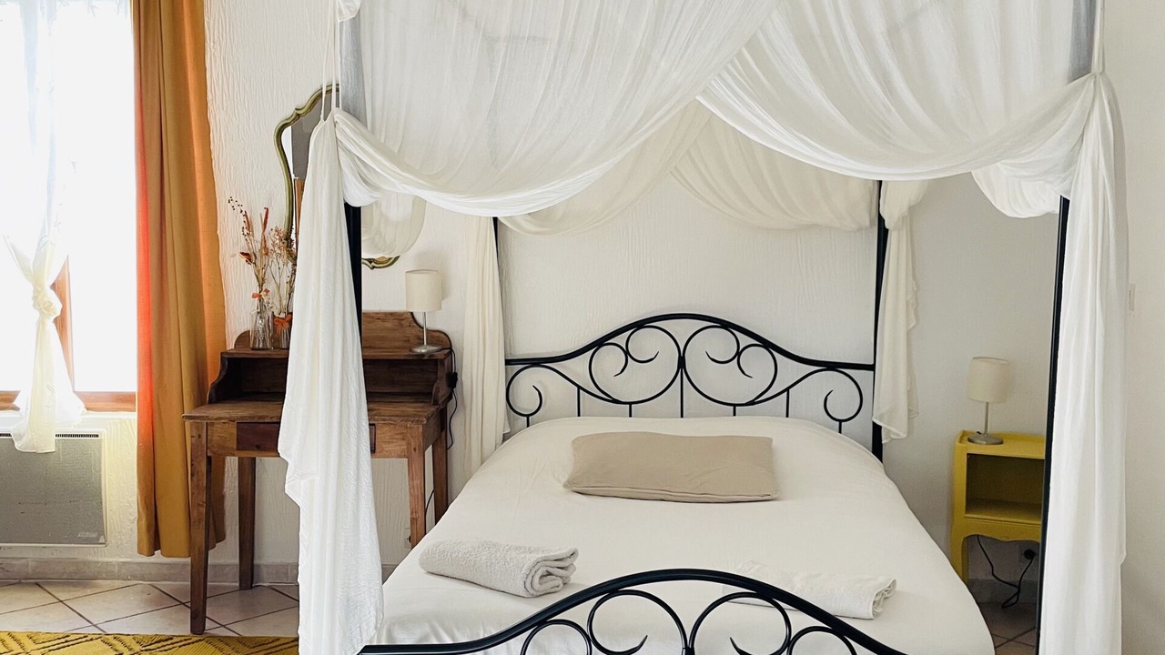 Photo of Bedroom in Saint-Julien-d'Arpaon