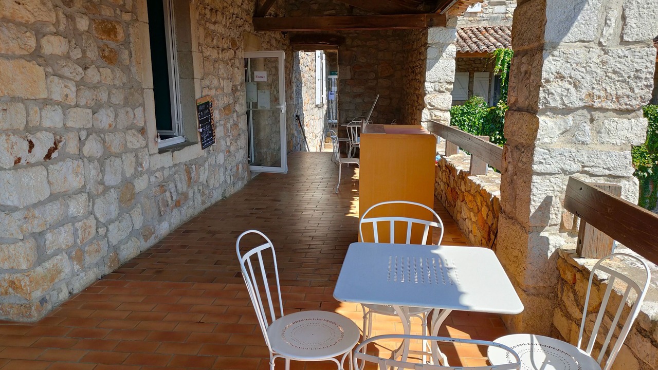 Photo of Others in Casteljau