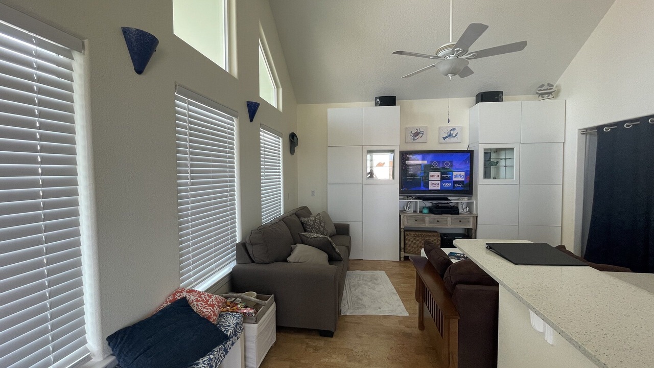 Photo of Livingroom in Cedar Lane