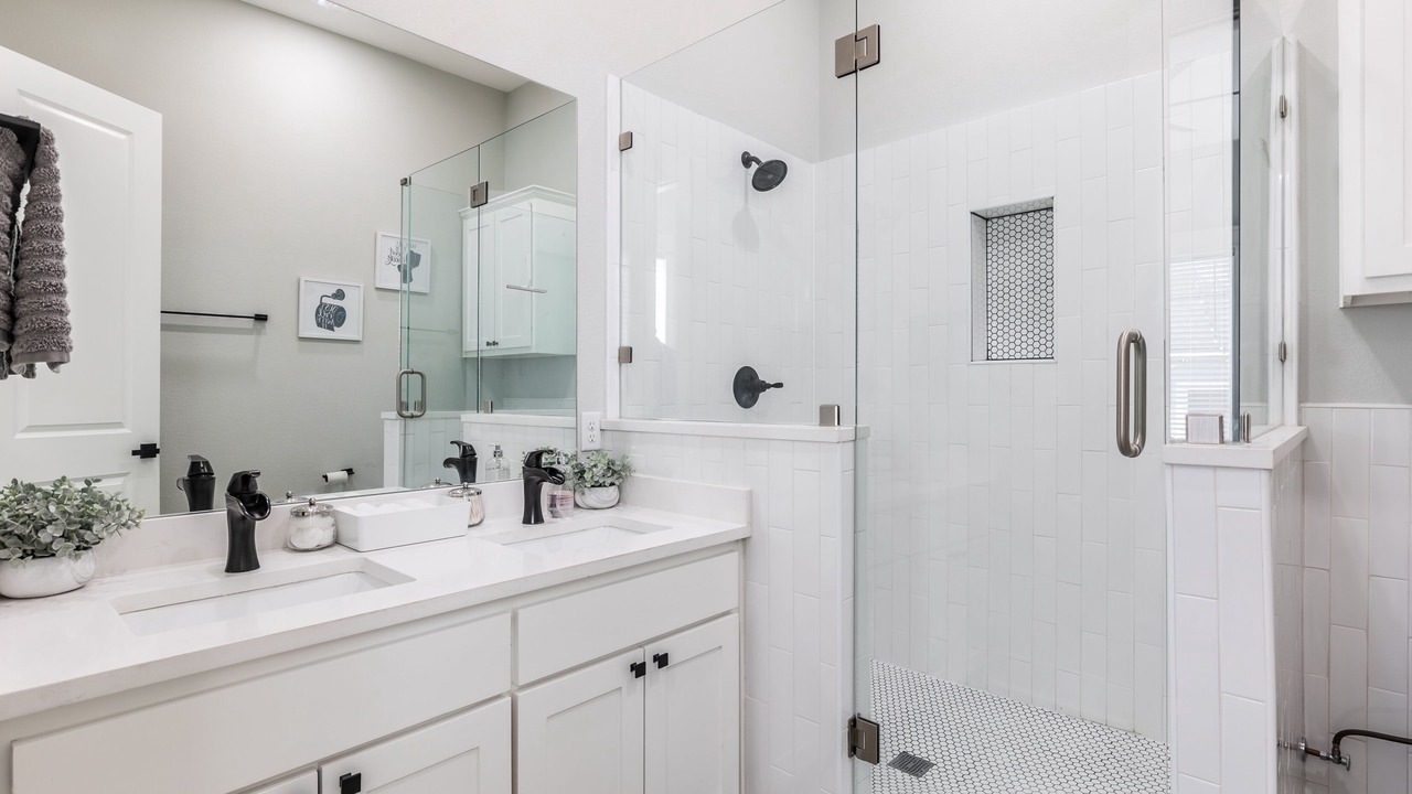 Photo of Bathroom in Cedar Crest