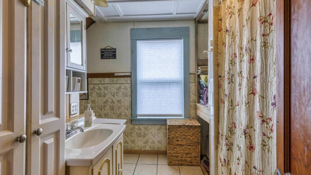 Photo of Bathroom in Milbridge