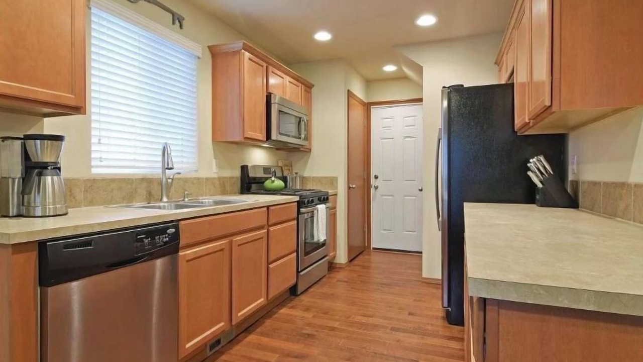 Photo of Kitchen in Picnic Point-North Lynnwood