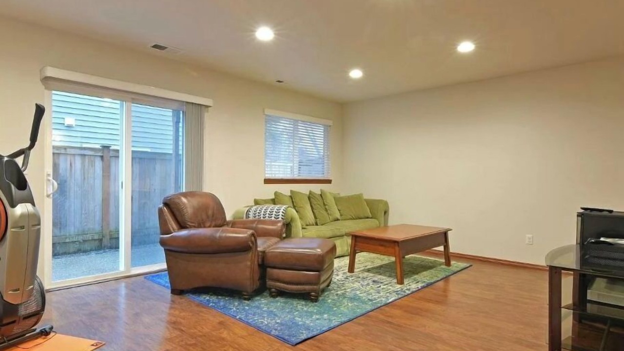 Photo of Livingroom in Picnic Point-North Lynnwood