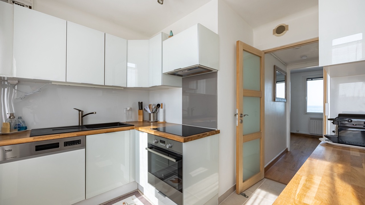 Photo of Kitchen in Luc-sur-Mer