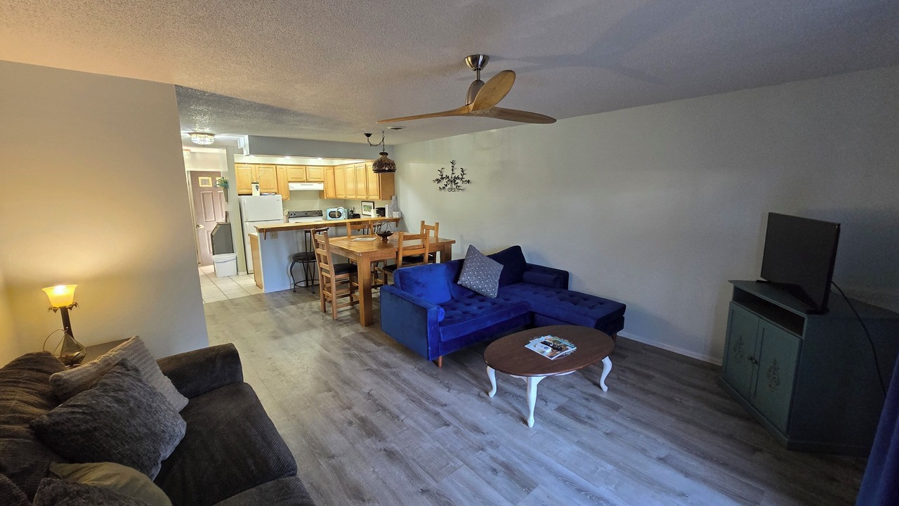 Photo of Livingroom in Fairfield Bay