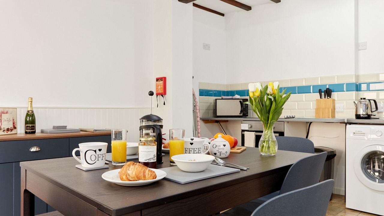 Photo of Others in Dalbury Lees