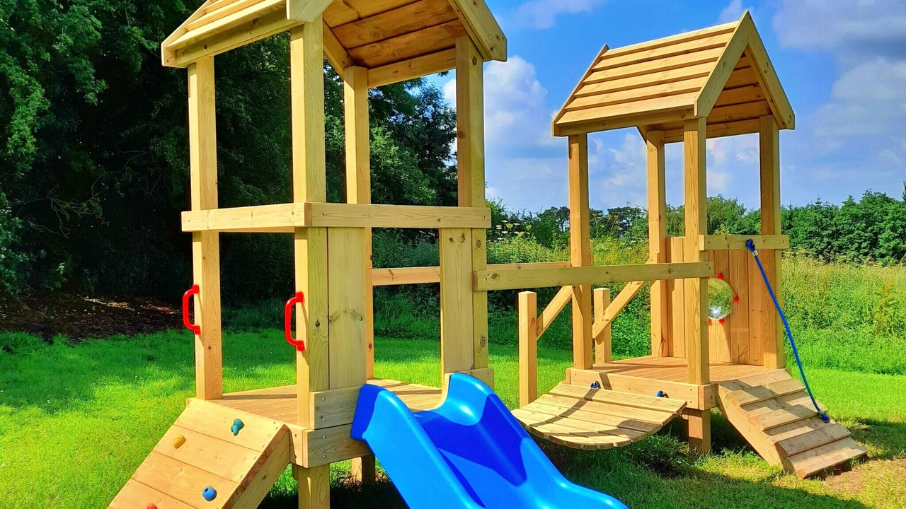 Photo of Others in Dalbury Lees