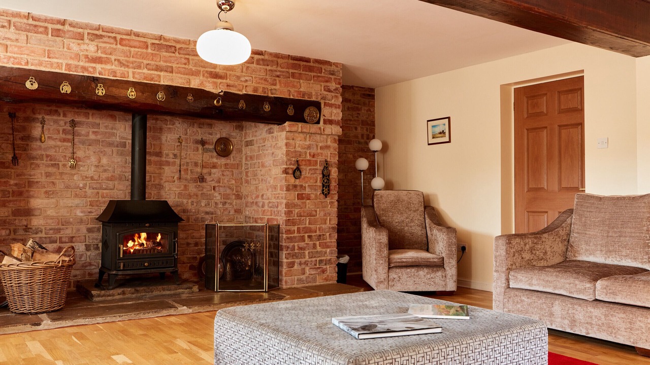 Photo of Others in Dalbury Lees