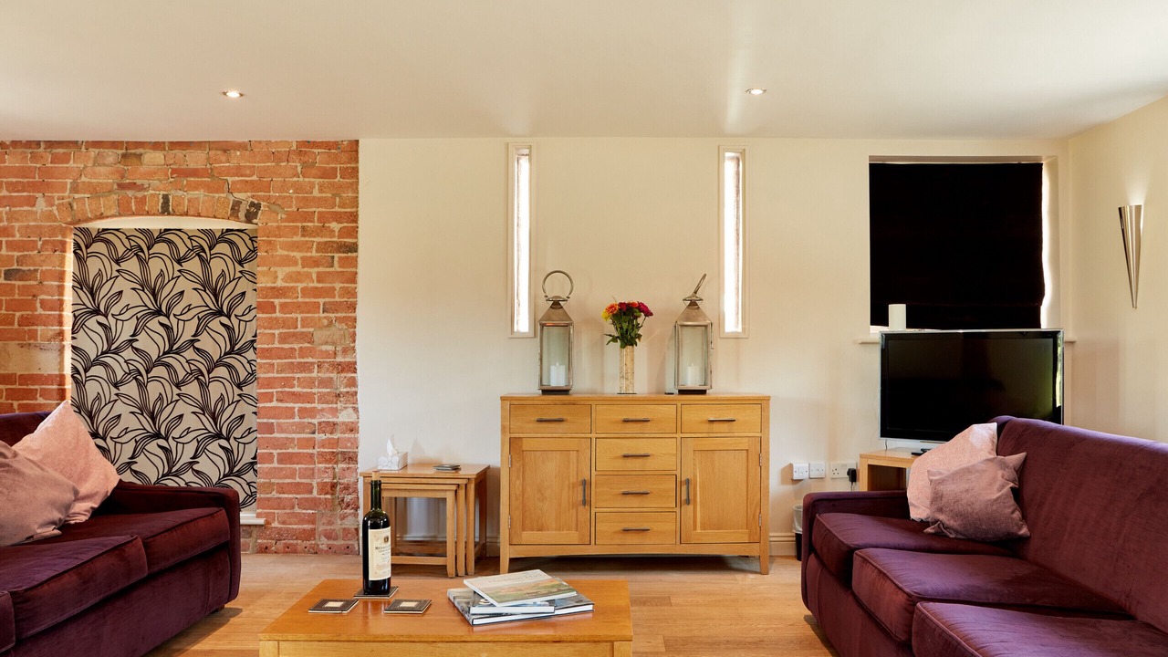 Photo of Livingroom in Dalbury Lees