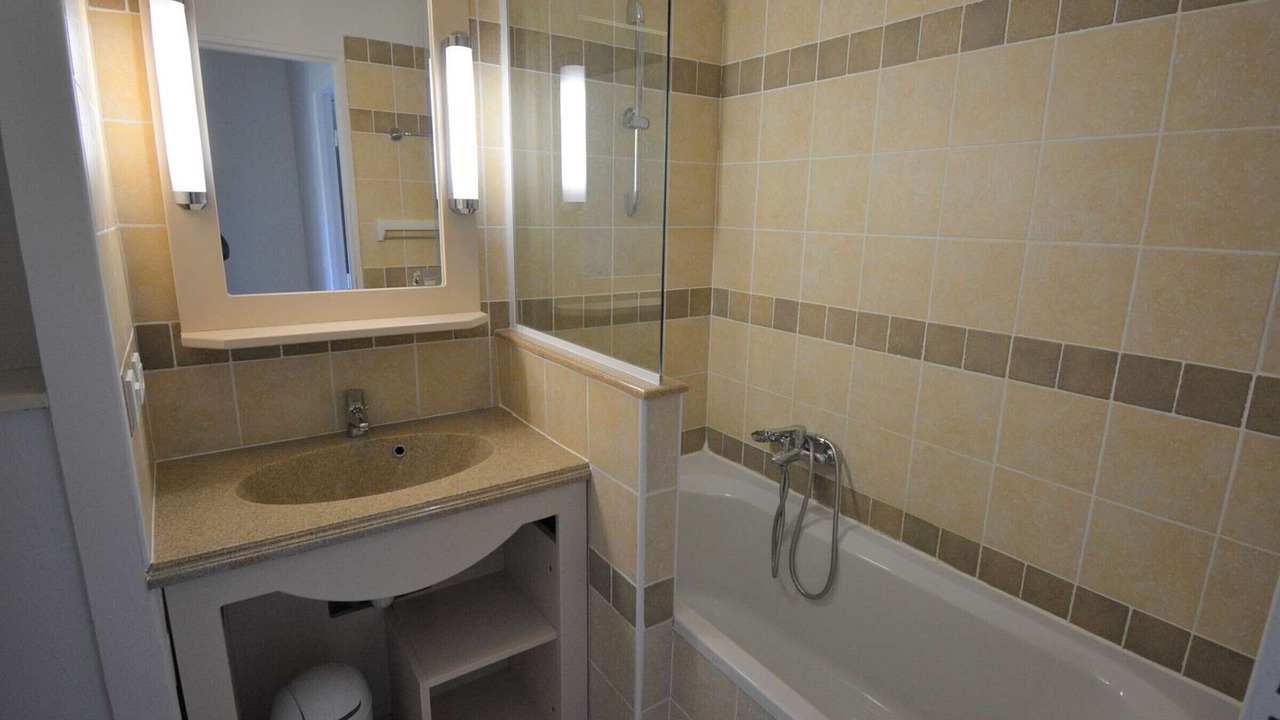 Photo of Bathroom in Rouret