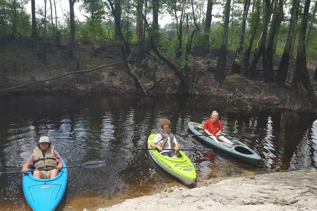 Photo of Others in Claxton