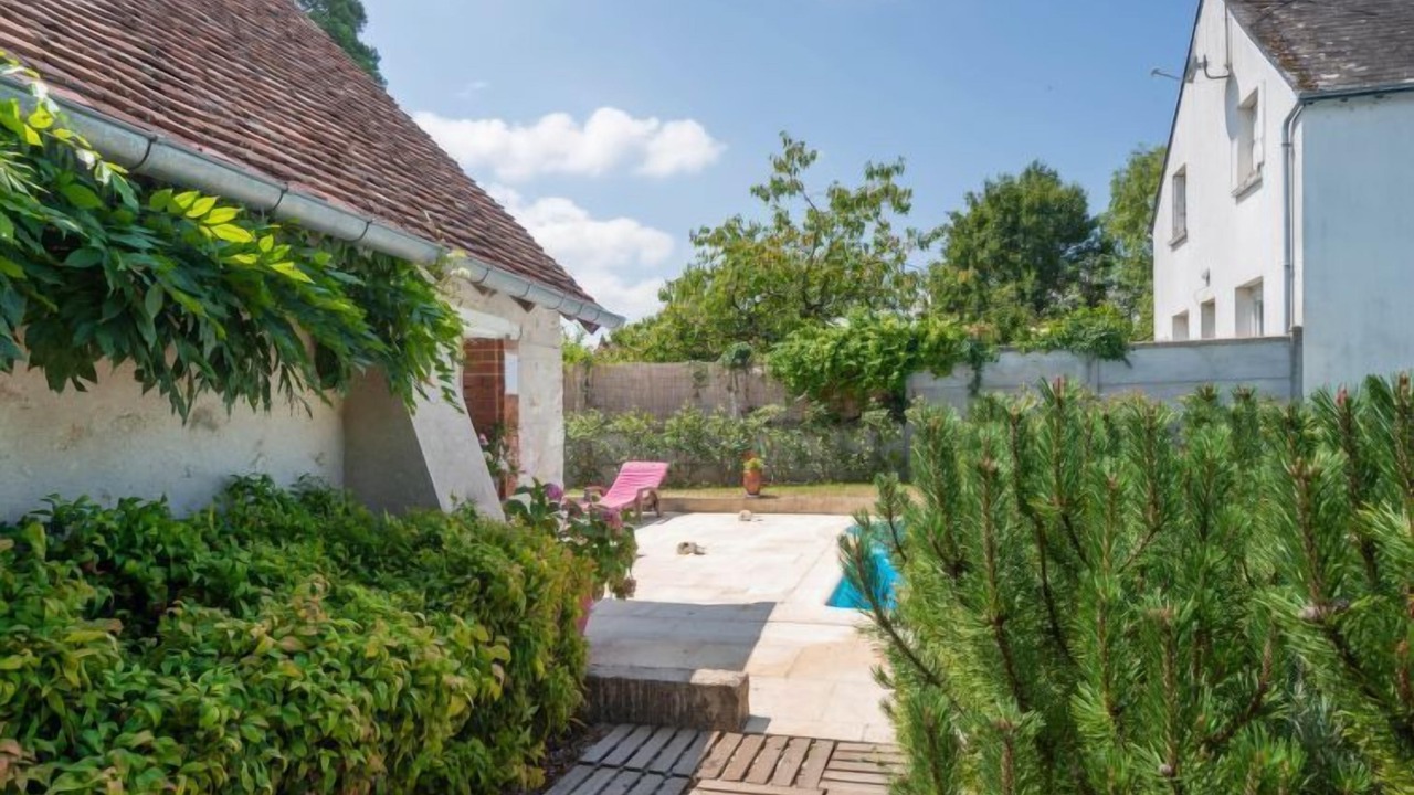 Photo of Others in Saint-Denis-sur-Loire