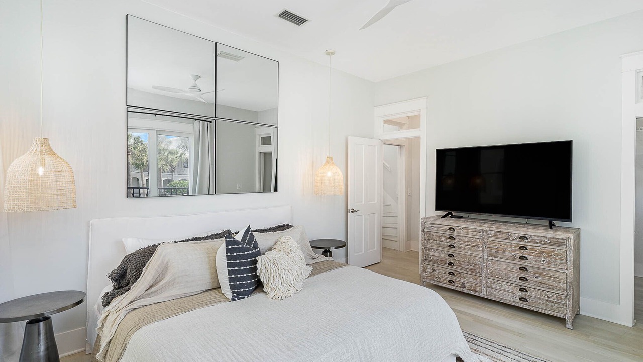 Photo of Bedroom in Delos